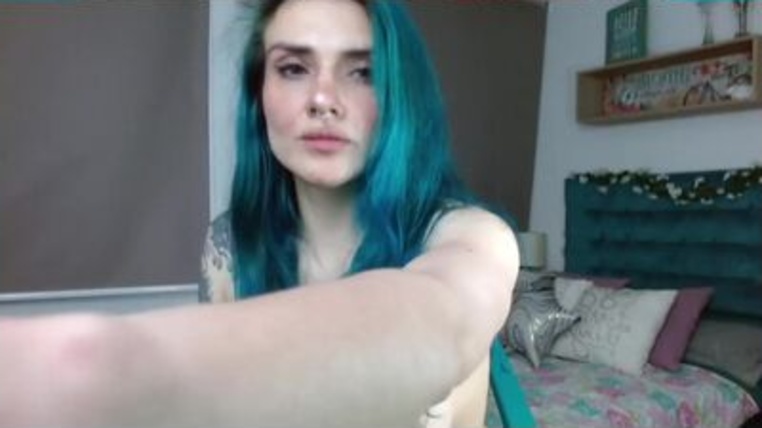 selina_blue profile