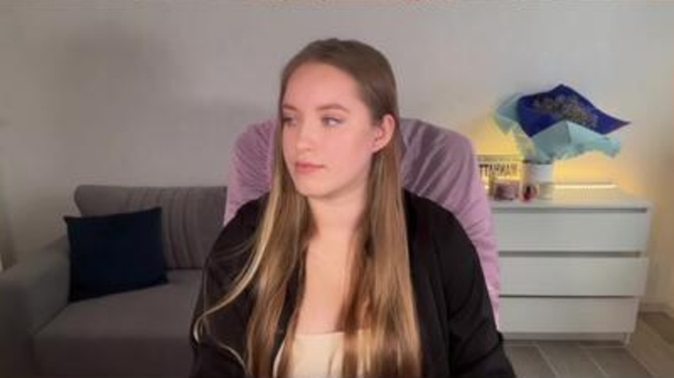 evajuly profile picture